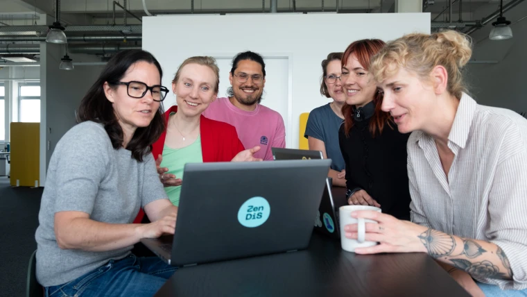 Gruppenfoto von ZenDiS Mitarbeitern